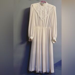 Vintage Neiman Marcus Lace Collar Pleated Dress | Ivory | Small - Medium